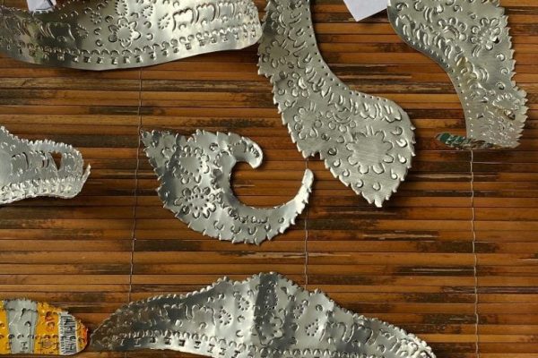 Produk-Seni-Kreatif-Pusaka-Indonesia-Manfaatkan-Limbah-menjadi-Karya-Indah-768x1365 Produk-Seni-Kreatif-Pusaka-Indonesia-Manfaatkan-Limbah-menjadi-Karya-Indah-768x1365